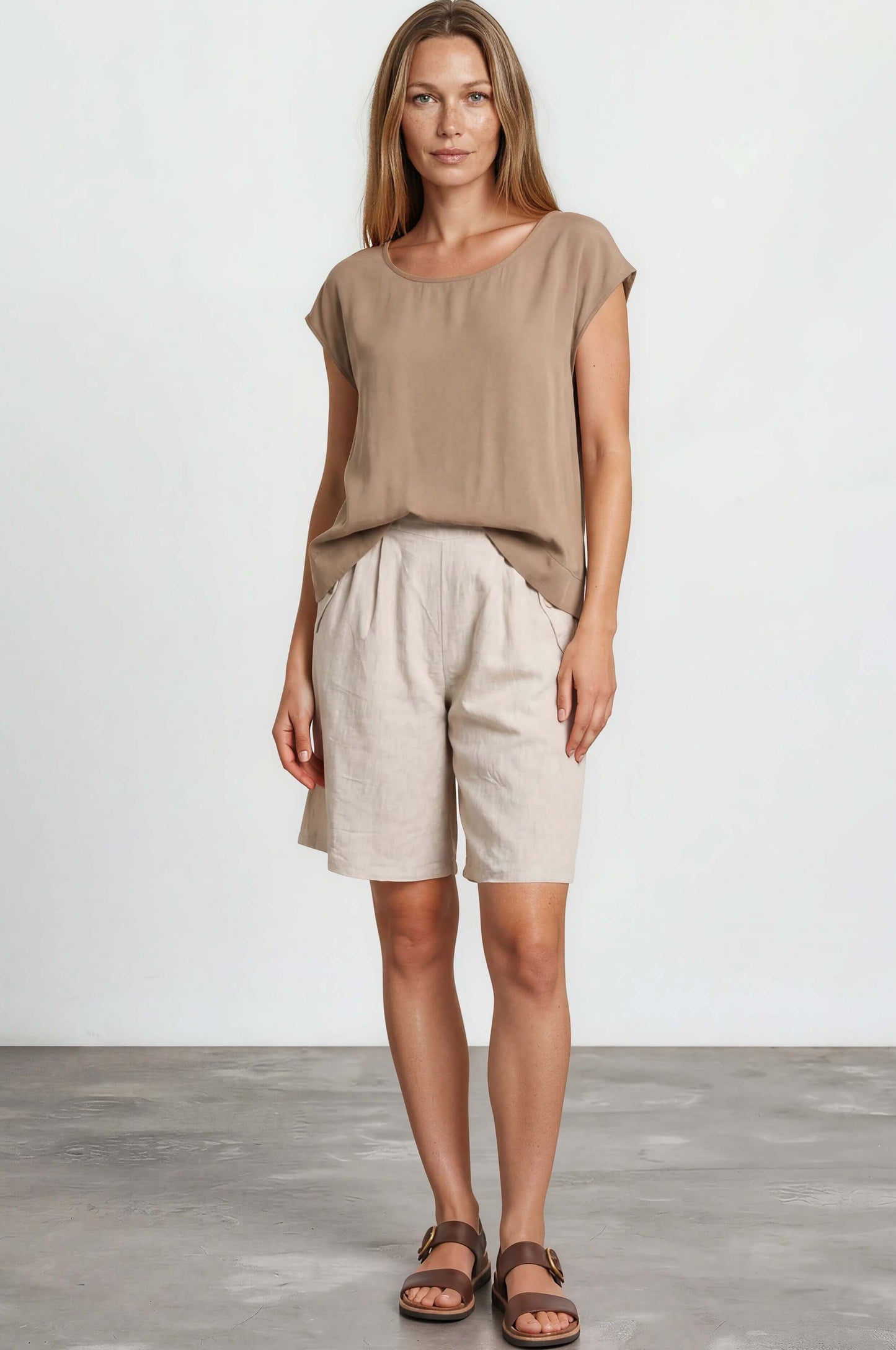 Bella Boxy Top in Dune