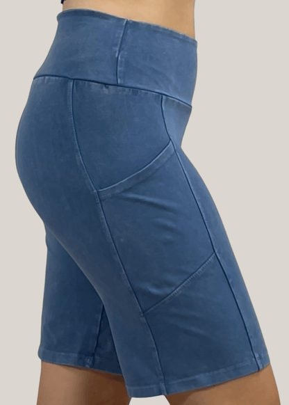Hilton Head Hybrid Shorts (Light Denim)