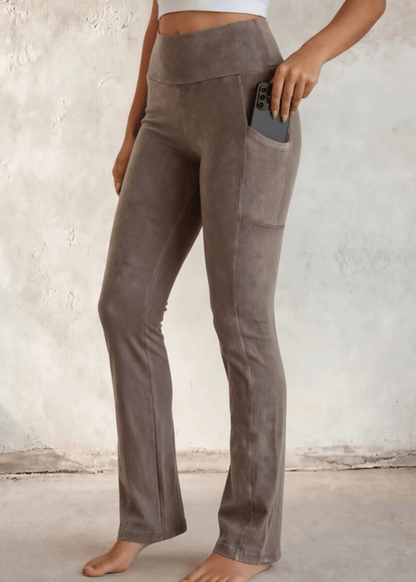 Pike's Peak Perfect Fit Bootcut Pants (Black Denim)