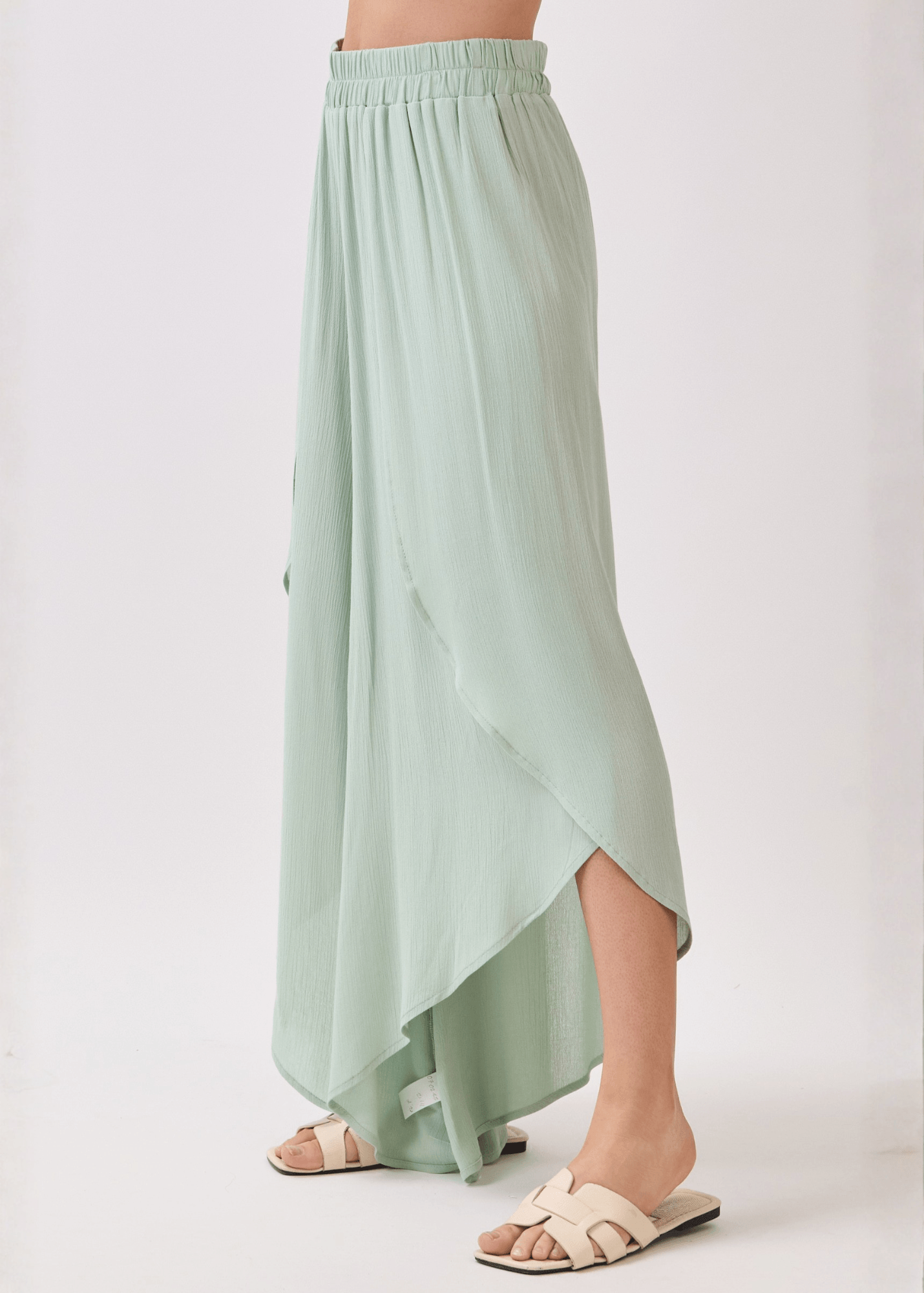 Val's Vacation Flowy Pants (New Sage)