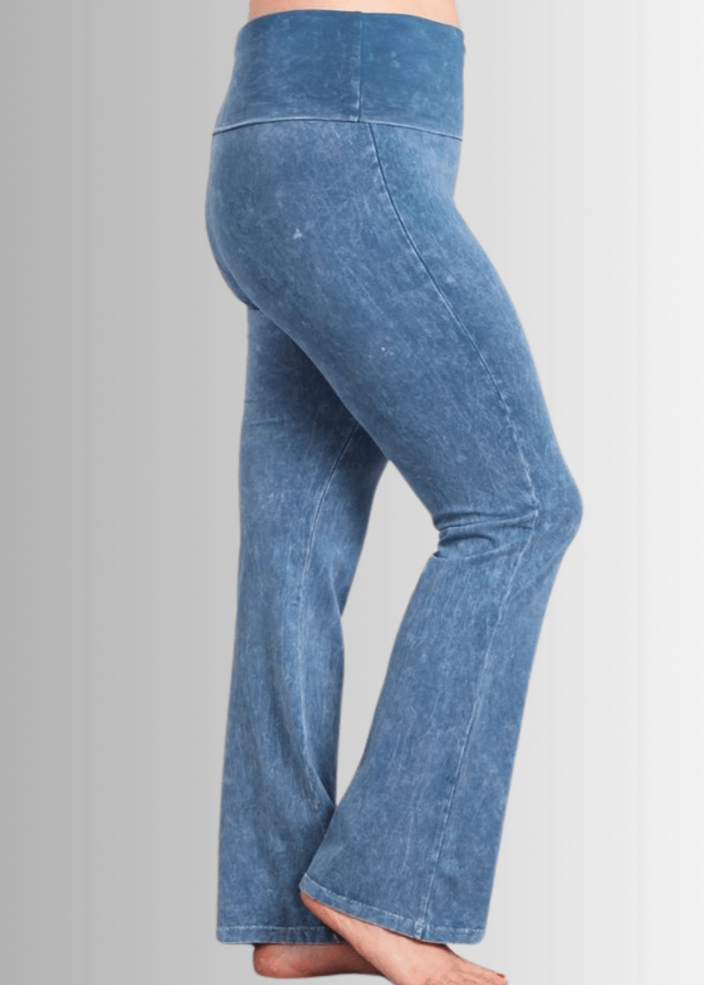 Ellie's Essential Cotton Stretch Bootcut Flare Plus Size Light Denim