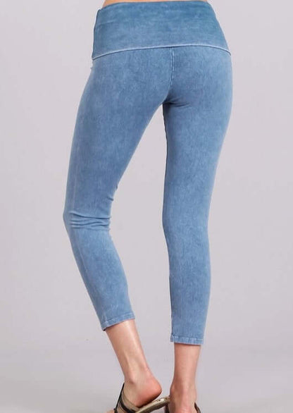 Easy Fit USA Cotton Capri Leggings Made in USA In Light Denim