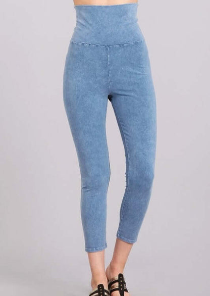 Easy Fit USA Cotton Capri Leggings Made in USA In Light Denim
