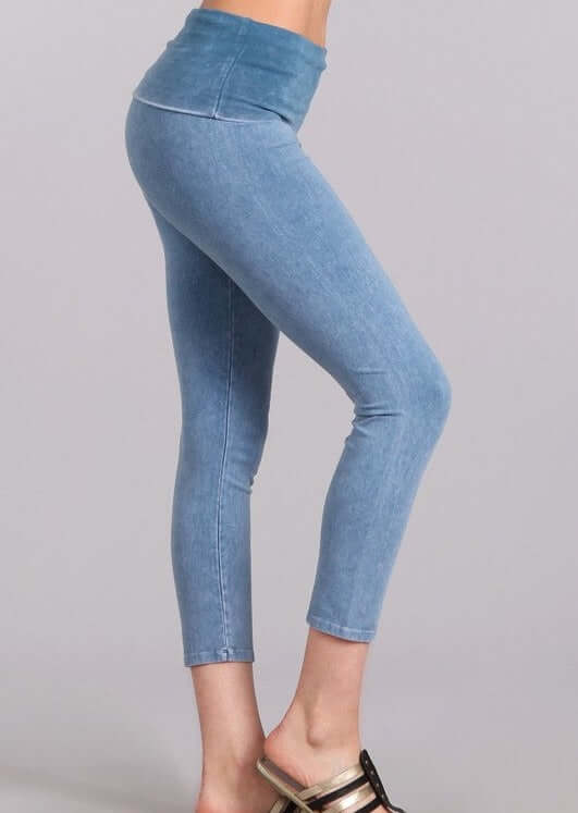 Easy Fit USA Cotton Capri Leggings Made in USA In Light Denim