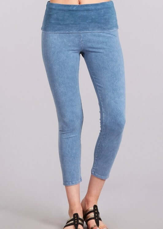 Easy Fit USA Cotton Capri Leggings Made in USA In Light Denim