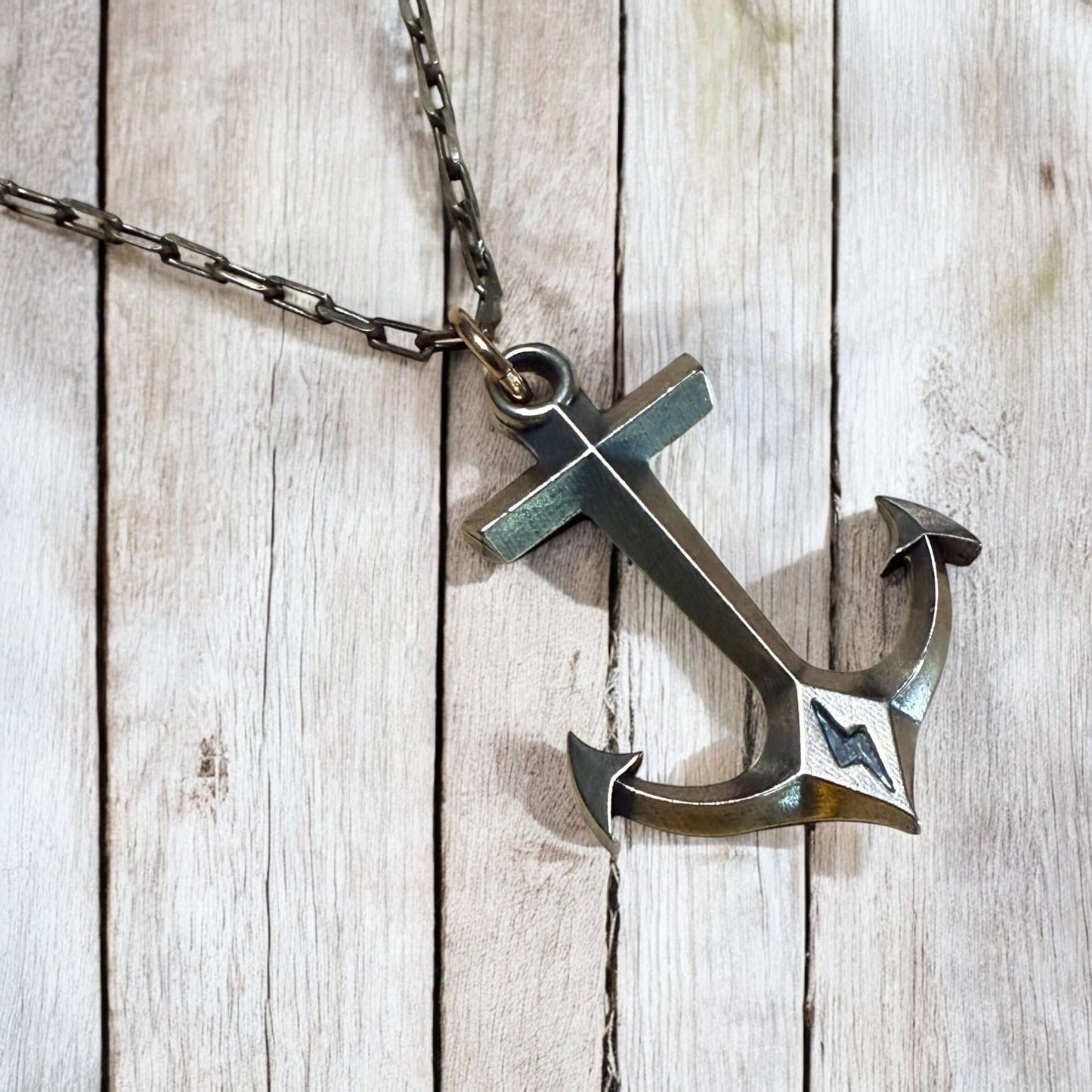 STRENGTH Hold Fast Anchor Necklace - Bronze