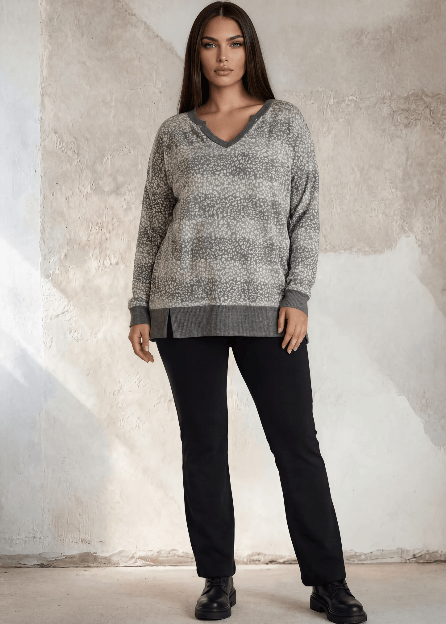 Mixed Pattern V-neck Sweater Top Plus Size in Gray