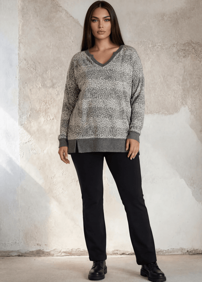 Mixed Pattern V-neck Sweater Top Plus Size in Gray
