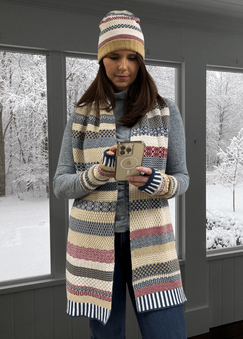 BATEAU MOUCHE Knitted Scarf Made in USA Solmate