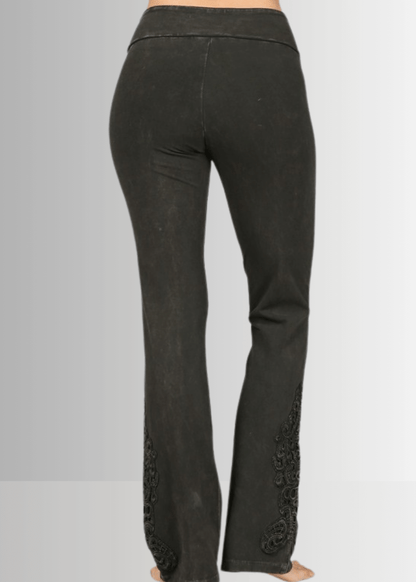 Mineral Washed Bootcut Jeggings Crochet DetaiL