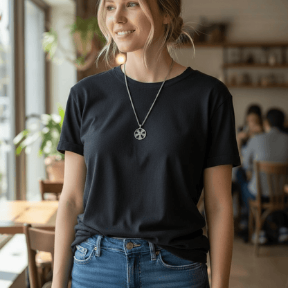 LOVE Shining Heart Necklace - Bronze