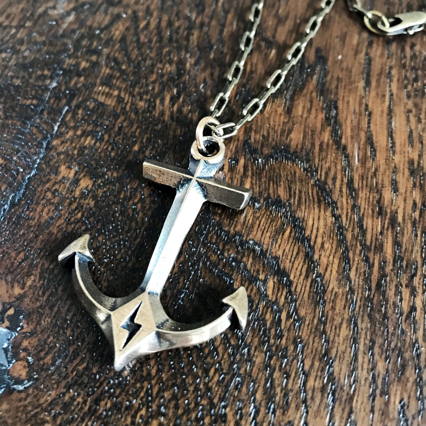 STRENGTH Hold Fast Anchor Necklace - Bronze