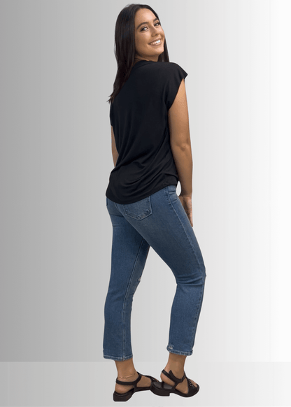 Hei V-Neck Tee