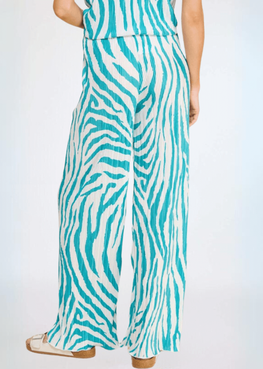 Nova Pleated Set CLEARANCE FINAL SALE