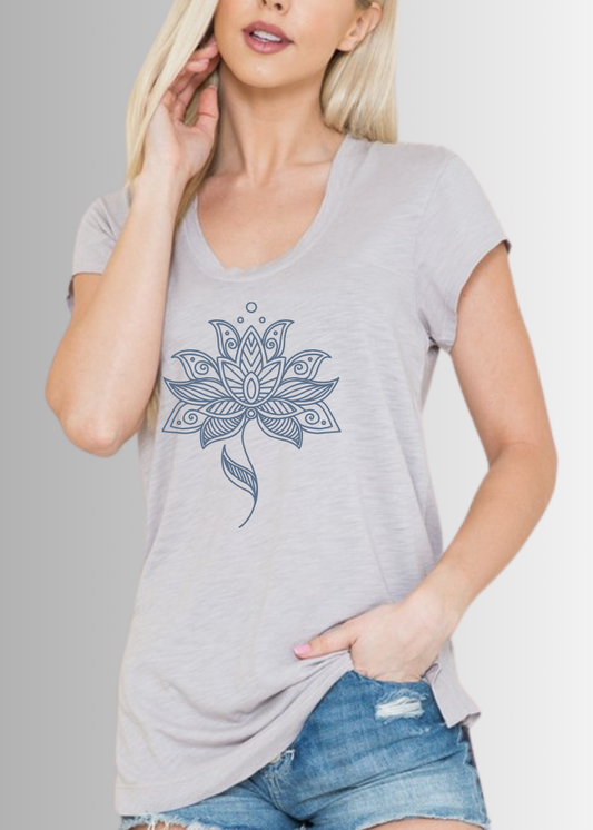 Meghan Tee with Geometric Flower Graphic
