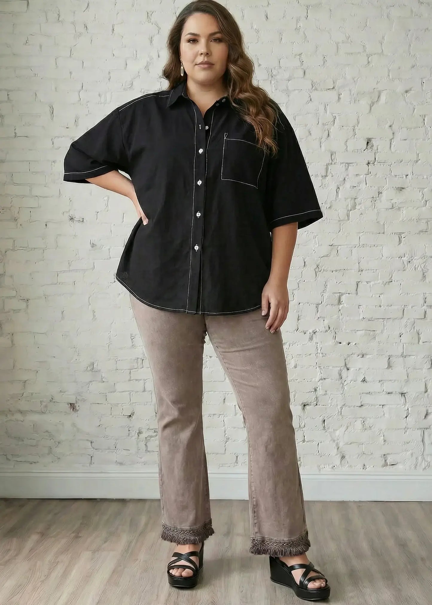 Mineral Washed Crochet Fringe Hem Pants in Plus Size (Desert Taupe)