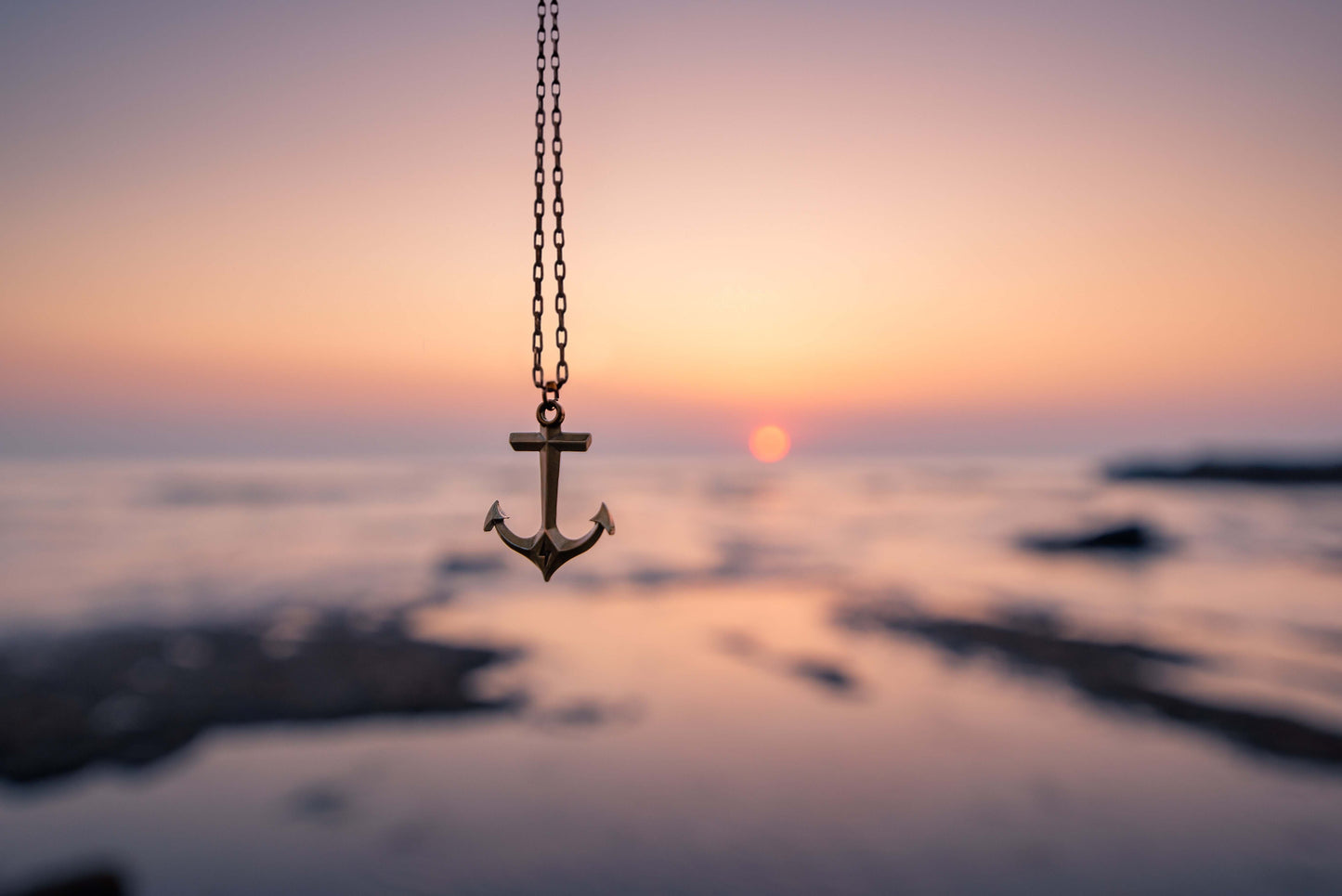 STRENGTH Hold Fast Anchor Necklace - Bronze